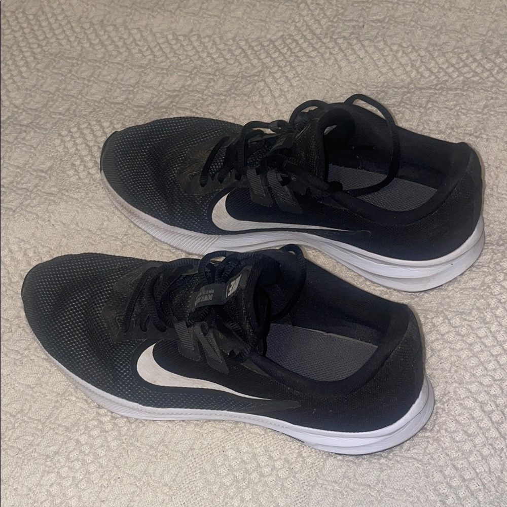 Nike Downshifter 9 running shoes